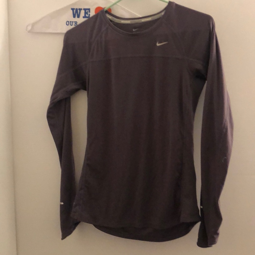 nike long sleeve